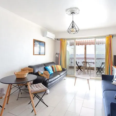 Daire Seafront Furnished Flat