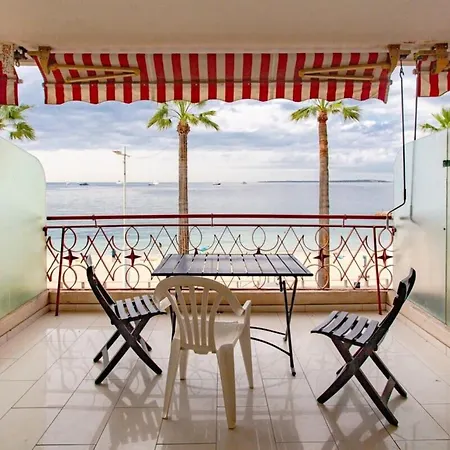 Seafront Furnished Flat Appartement Juan-les-Pins